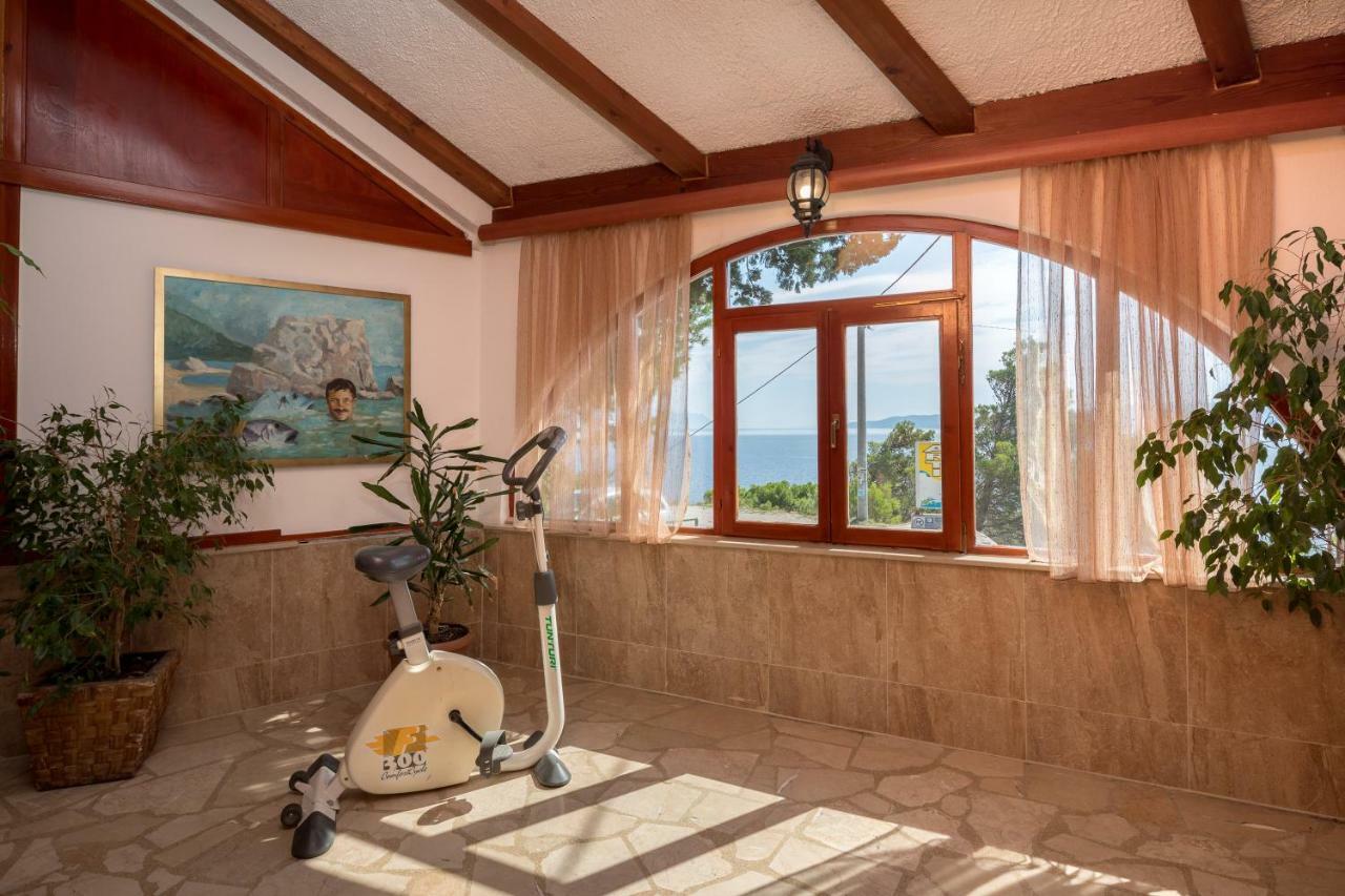 Beach Time Villa Оміш Екстер'єр фото