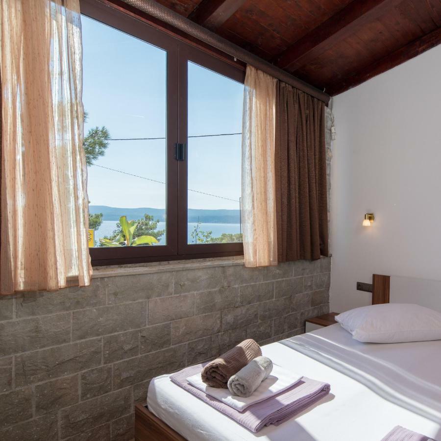 Beach Time Villa Оміш Екстер'єр фото