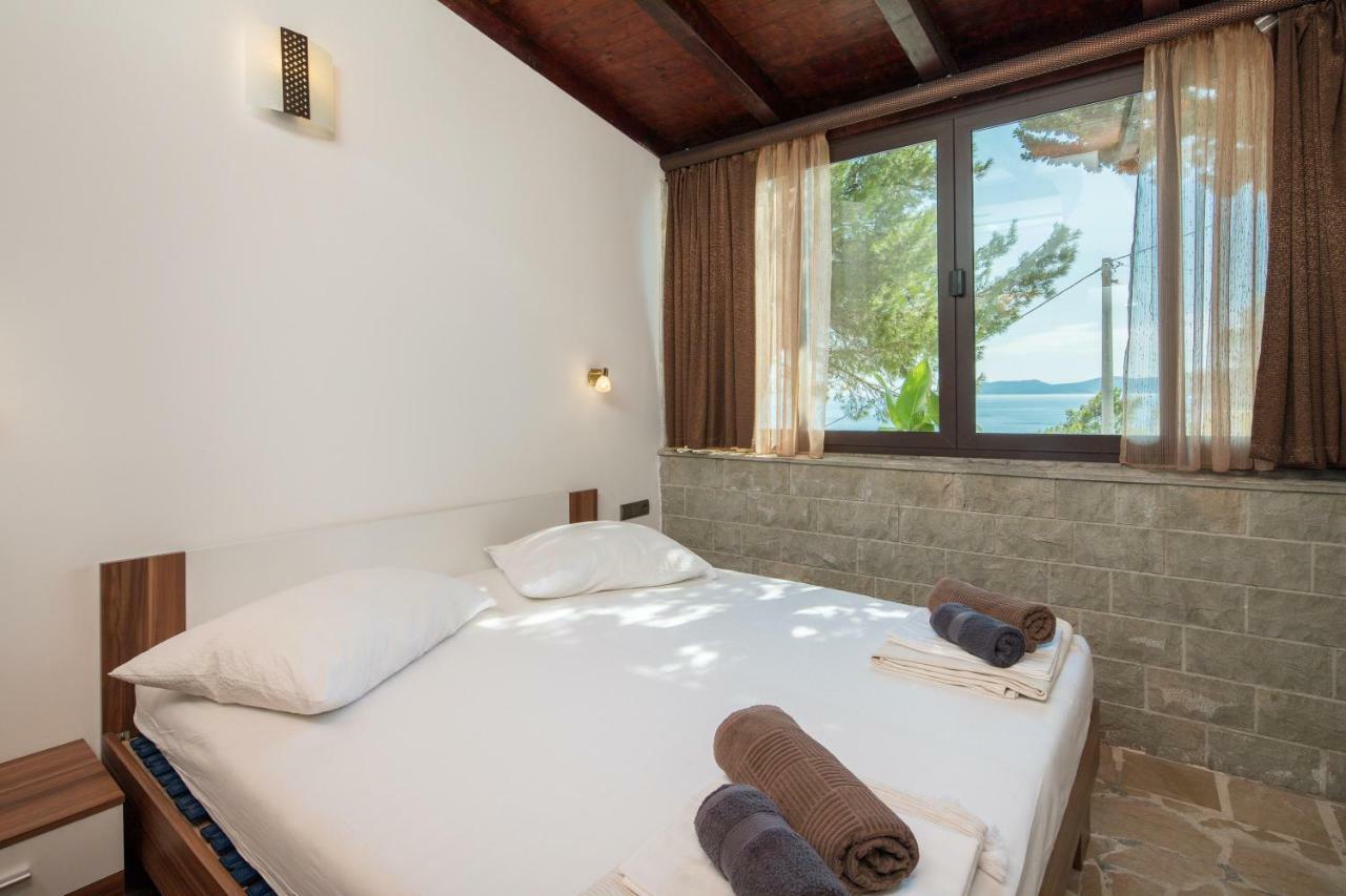 Beach Time Villa Оміш Екстер'єр фото